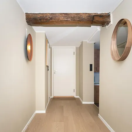 Bright & Stylish In Center Apartamento